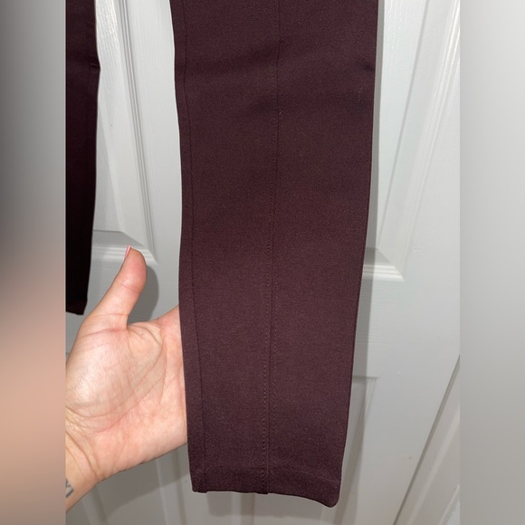 Women’s Pleated Skinny Maternity Pants - Picture 2 of 7